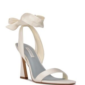 Nine West Kelsie Heels White Size 6